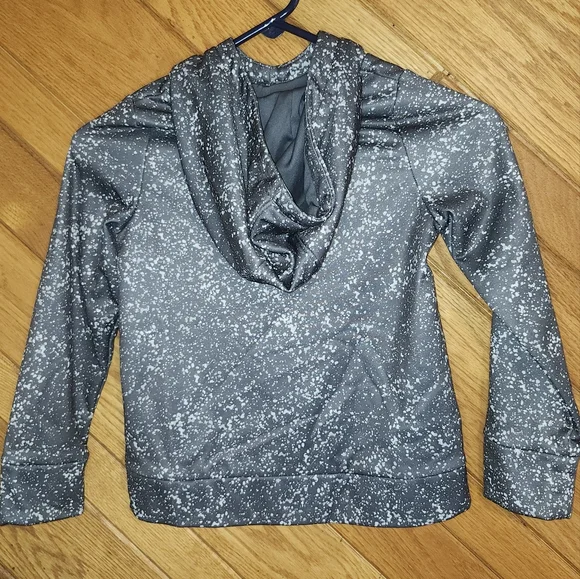 Under Armour Girls Youth XS Gray Speckled Splatter Paint Design Hoodie - Picture 7 of 8